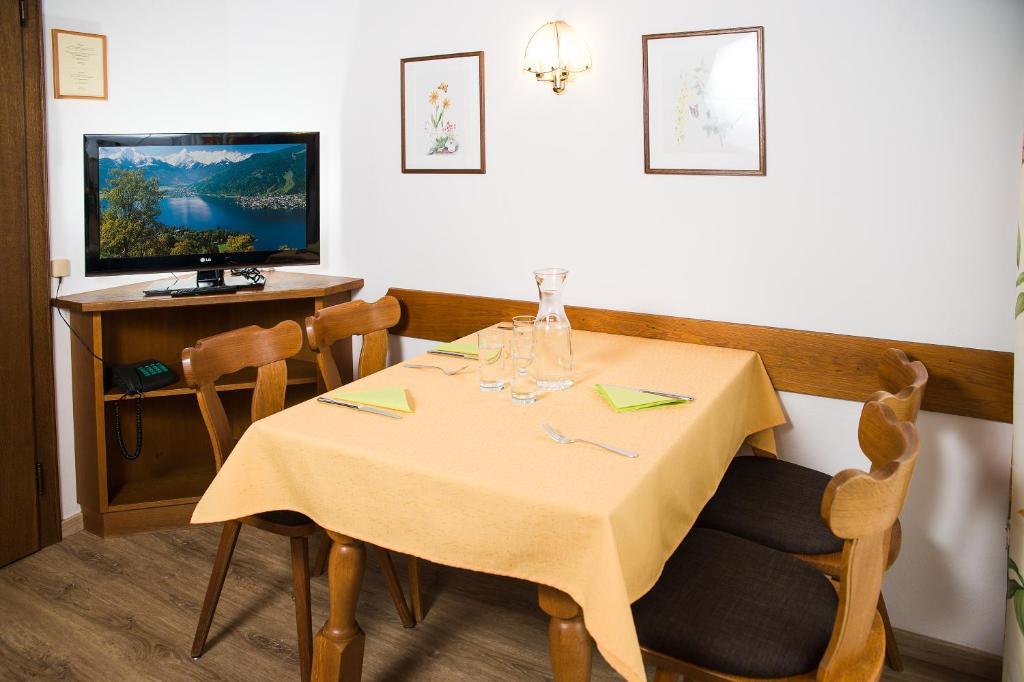 Gaestehaus Haffner Zell am See Pokoj fotografie